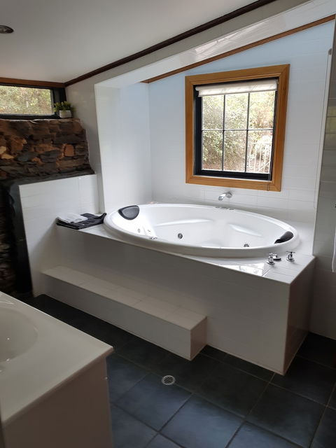 William Hunts Retreat Cypress Studio - Northern Rivers Accommodation 5