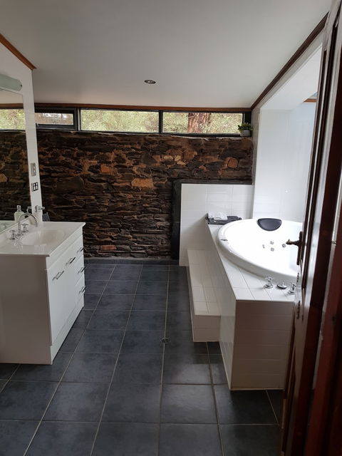 William Hunts Retreat Cypress Studio - Northern Rivers Accommodation 4