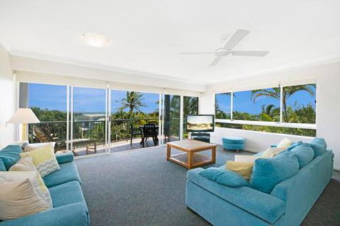 Sunshine Cove Across The Road From The Beach - Northern Rivers Accommodation 2