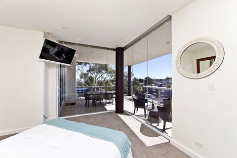 Harbourview Penthouse - Northern Rivers Accommodation 4