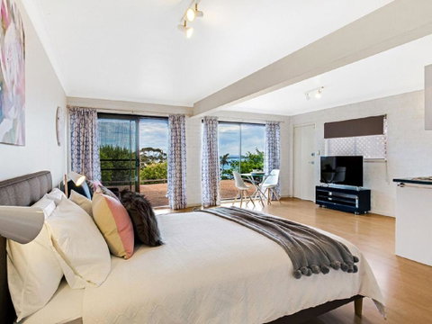 The Bay 25 Wallawa Rd Huge Home With Aircon Spectacular Views & Chromecast - Northern Rivers Accommodation 1