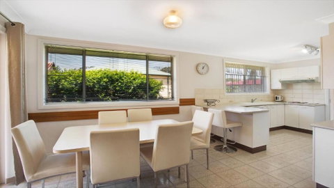 The Hideaway At Shoal Bay - Northern Rivers Accommodation 3
