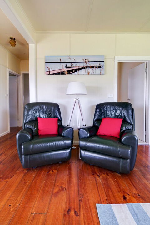 Wings & Waves - Northern Rivers Accommodation 0