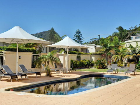 Views Views & More Views Sub Penthouse In Shoal Bay - Northern Rivers Accommodation 2