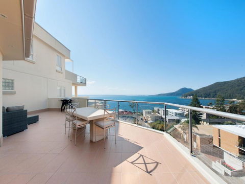Views Views & More Views Sub Penthouse In Shoal Bay - Northern Rivers Accommodation 6