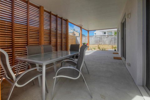Villa Moyne Located In A Quiet Cul De Sac & Designed For Beach Families - Northern Rivers Accommodation 4