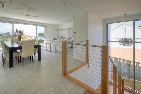 Villa Moyne Located In A Quiet Cul De Sac & Designed For Beach Families - Northern Rivers Accommodation 5