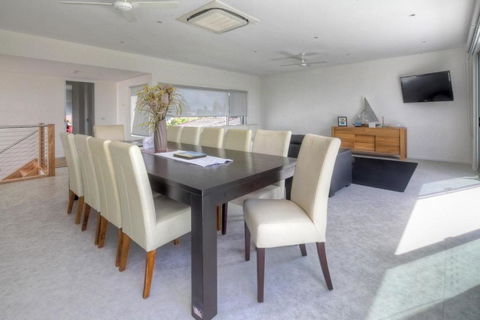 Villa Moyne Located In A Quiet Cul De Sac & Designed For Beach Families - Northern Rivers Accommodation 2