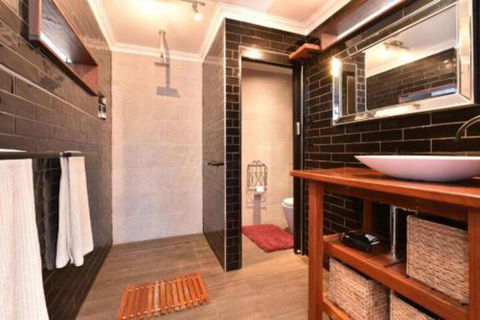 Millfield Eco Lodge With Views & Inside / Outside Hangouts - Northern Rivers Accommodation 3