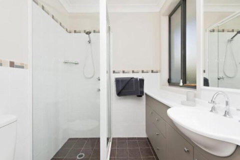 Birdsong At Nelson Bay - Northern Rivers Accommodation 6