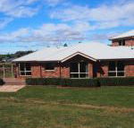 Country Meets Town - Northern Rivers Accommodation