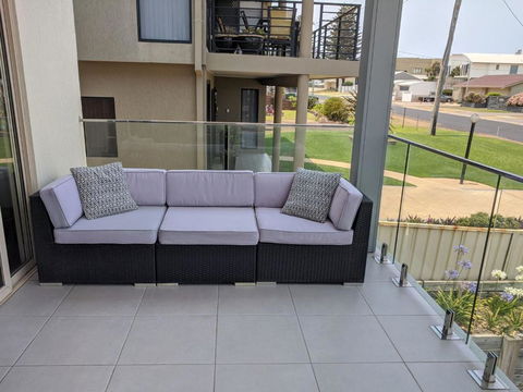 Sunset On Birubi Pet Friendly Air Con Water Views WIFI & Outdoor Spa - Northern Rivers Accommodation 1