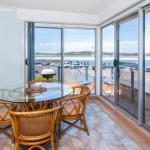 Fairholme 8 Perfect Lakefront Position - Northern Rivers Accommodation 0
