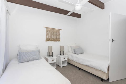 Mollymooks Tee To Sea 19 Buchan Street - Northern Rivers Accommodation 5