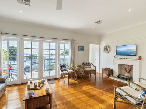 Mon Reve 4A Tallean Road Pet Friendly Three Bedroom Property With Air Conditioning - Northern Rivers Accommodation 4