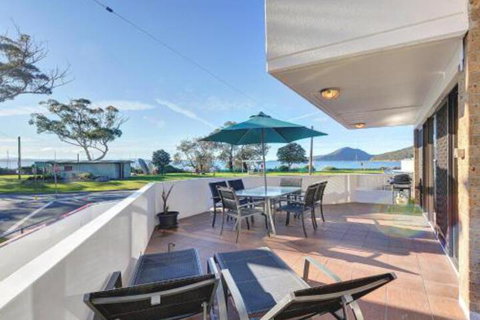 2 Fleetwood 63 Shoal Bay Road Spectacular Views - Northern Rivers Accommodation 0