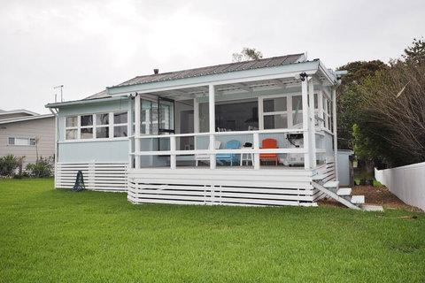 Golden Sands At Beachmere - Northern Rivers Accommodation 2