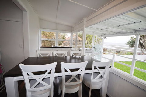 Golden Sands At Beachmere - Northern Rivers Accommodation 6