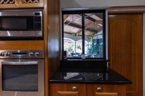 Maidstone Executive Residence - Northern Rivers Accommodation 2