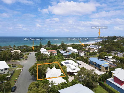 Ngungun St. 14 Dicky Beach - Northern Rivers Accommodation 1