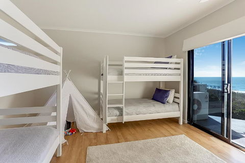Castaways Beach Escape - Northern Rivers Accommodation 5
