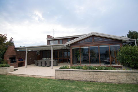 Lake House 61 Mulwala - Northern Rivers Accommodation 0
