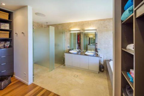 Shambhala At Sapphire Beach - Northern Rivers Accommodation 4