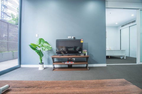 Stunning And Cozy Apartment In Heart Of Mascot - Northern Rivers Accommodation 4