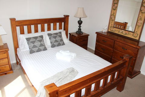 Front Row Beachfront - Northern Rivers Accommodation 4