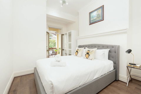 Stunning Sydney Home 4 - Northern Rivers Accommodation 6