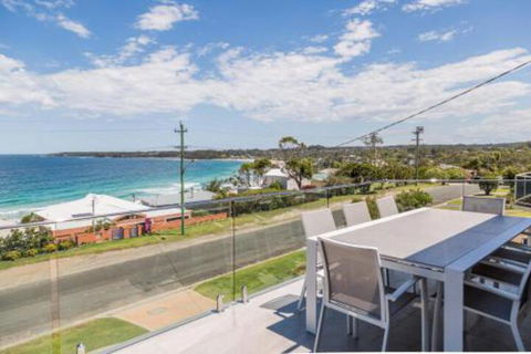 Salt & Light Mollymook - Northern Rivers Accommodation 0
