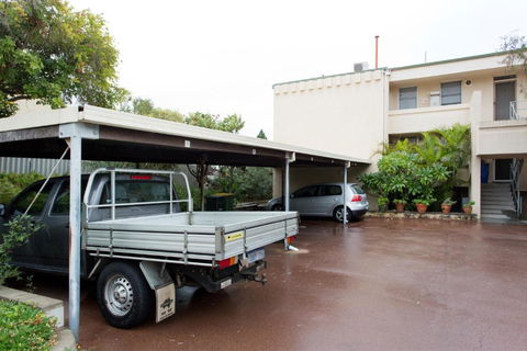 Riverside Arthouse - Northern Rivers Accommodation 1