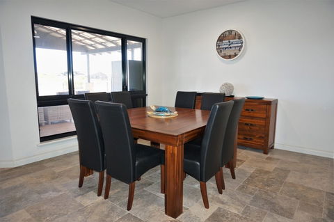 27 Corella Court - Northern Rivers Accommodation 5