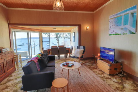 Tommys Lakehouse - Northern Rivers Accommodation 4