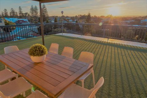 Henley Beach South Amazing Views Huge Private Balcony! - Northern Rivers Accommodation 7