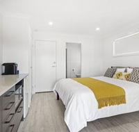 Dolphin Studio Apartment 1a Ocean Street - Northern Rivers Accommodation
