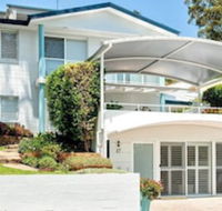 Arabella Stylish Seaside Sanctuary With Views - Northern Rivers Accommodation