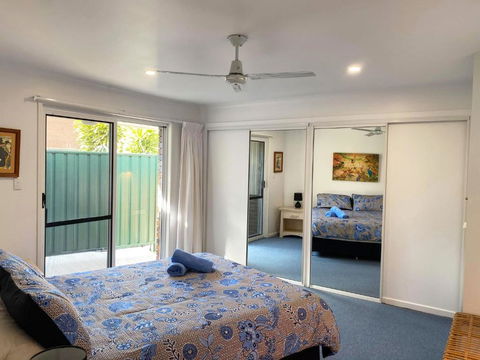 Woorim Secluded Palms Villa - Northern Rivers Accommodation 1