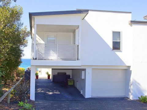 Aqua Views Over Jones Beach - Northern Rivers Accommodation 6