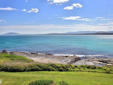 Surf Mist Contemporary Seaside Duplex - Northern Rivers Accommodation 1