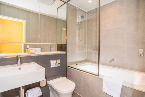 Relaxing Parramatta Apartment With Parking - Northern Rivers Accommodation 6