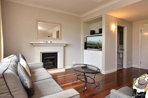 Villa Executive 2br Pokolbin Resort Condo Located Within Cypress Lakes Resort (nothing Is More Central) - Northern Rivers Accommodation 0