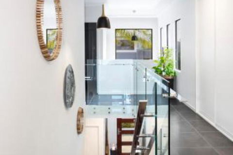 WINDFALL In PALM COVE - Northern Rivers Accommodation 7