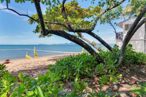 WINDFALL In PALM COVE - Northern Rivers Accommodation 6