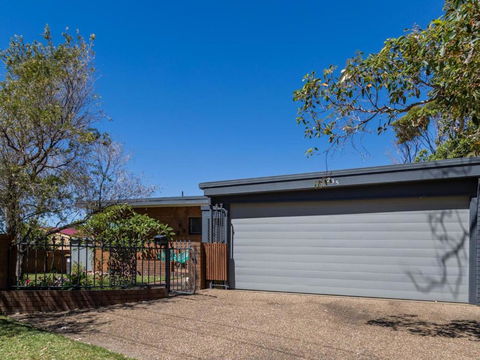 235 Mitchell Parade Mollymook - Northern Rivers Accommodation 2