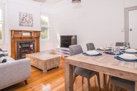 Beautiful Pre-loved Ashfield 4 Bedroom Home - Northern Rivers Accommodation 0