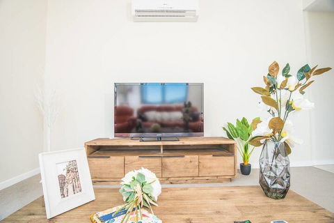 Spacious Central Apartment Walking Distance To Beach - Northern Rivers Accommodation 6