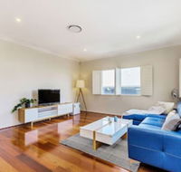 Rochedale Spacious Holiday 4 Bedrooms House Qro009 - Northern Rivers Accommodation