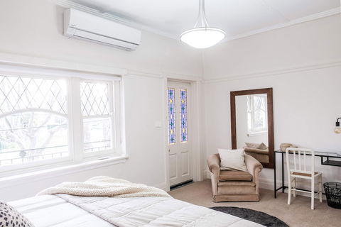 Elwood Beach Calming Tones - Rejuvenate Stays - Northern Rivers Accommodation 3