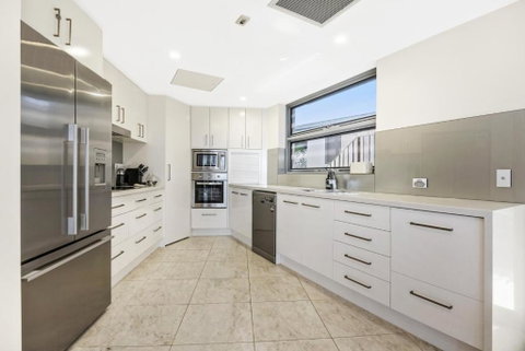 Beachfront Cabarita Apartment - Northern Rivers Accommodation 3